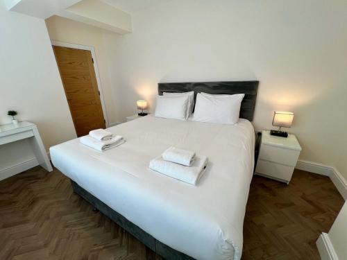 3 The Royal Serviced Apartments, Harwich -Ground Floor-Parking -Wifi in 哈里奇