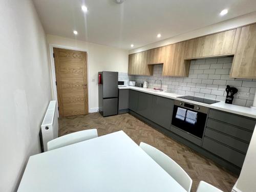 3 The Royal Serviced Apartments, Harwich -Ground Floor-Parking -Wifi in 哈里奇