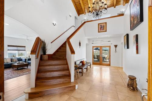 Mountaintop Ramona Home: Private Pool, Near Lake! in Poway