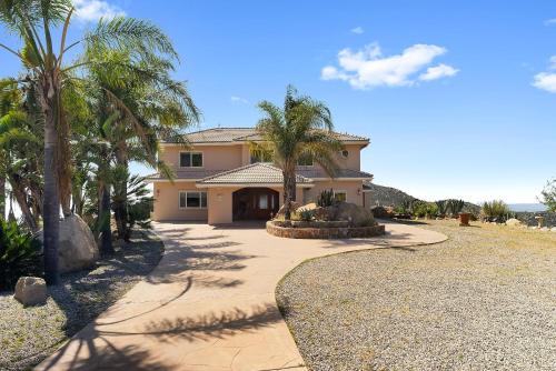 Mountaintop Ramona Home: Private Pool, Near Lake! in Poway