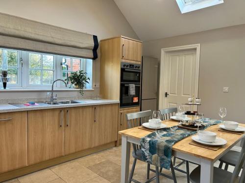 The Lodge - Elegant Peaceful Countryside Escape in Devizes