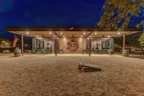 Nature Glamping Stay with Fire Pit in Džonsonsitija (TX)