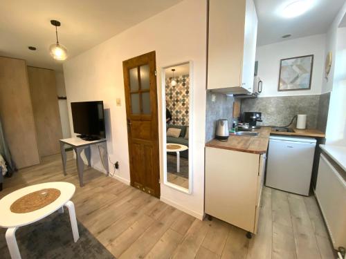 Lemuria Apartament Szkolna centrum in 萊格尼察市中心