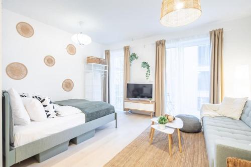 Central - Comfy - NEW - image 8