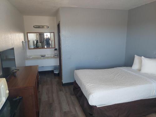 1 double bed