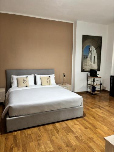 Lo Re City rooms