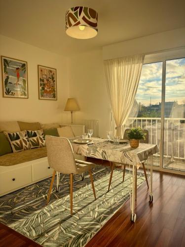 Terra Verde I Cozy Studio WIFI I Balcon & Parking in Talence