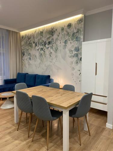 Apartament na Przedmieściu by Apartamenty na dni Wrocław, Breslau (Foto 8)