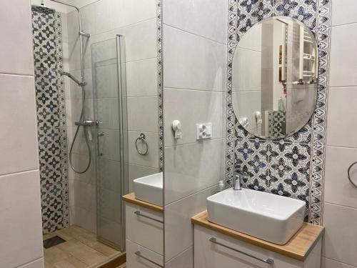 Apartament na Przedmieściu by Apartamenty na dni Wrocław, Breslau (Foto 3)