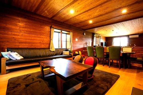 みみずく山荘 Mimizuku Lodge