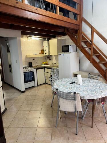 duplex, frente plaza pereira