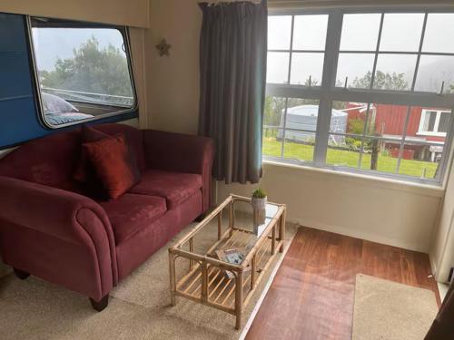 Simple Cabin, Kuaotunu - Peaceful, Affordable Stay in Whitianga
