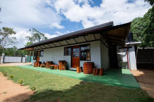 Rock View - Ella Rock View - Ella