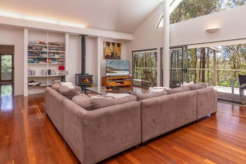 Karingal just minutes from Blueys Beach in Pacific Palms