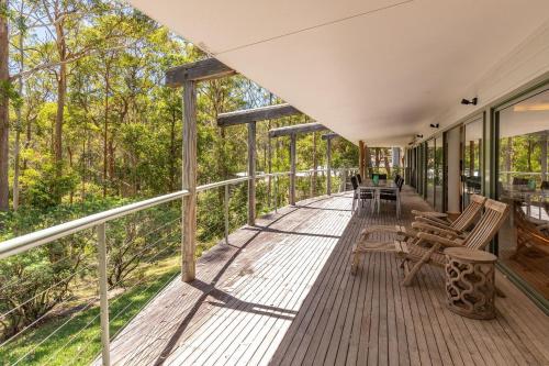 Karingal just minutes from Blueys Beach in Pacific Palms