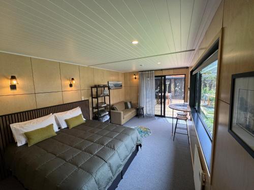 Haven Cabin - No road access - just a boat ride away in Endeavorinleta