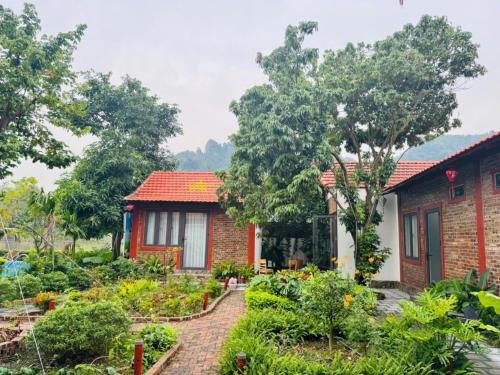 room detail thumbnail 1