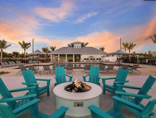 Garden Breeze Retreat in 東那不勒斯