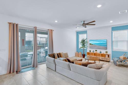 475 Strand Dr in Melbourne Beach, USA