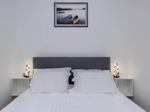 Two Bedroom Apartment With Terrace A2 - Location saisonnière - Veli Vrh