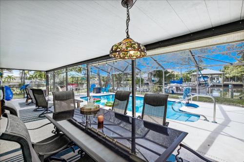111 Sunset Drive in Cocoa Beach, USA