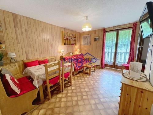 Studio cabine 4/5 pers, proche pistes, parking - FR-1-854-10
