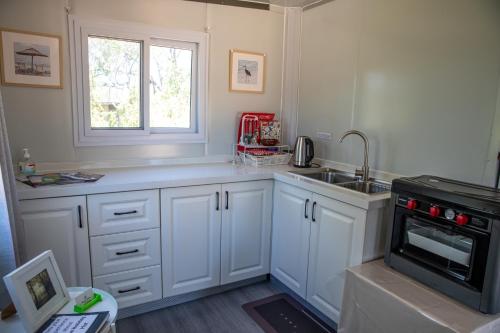 The Holiday Hut in Lightning Ridge