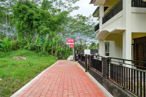 Hotelli välisilme, RedDoorz Syariah near Pengadilan Agama Wonosobo in Wonosobo