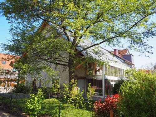 DIE KRONE - Hotel Garni - image 9