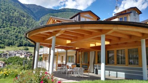Accommodation in Commezzadura