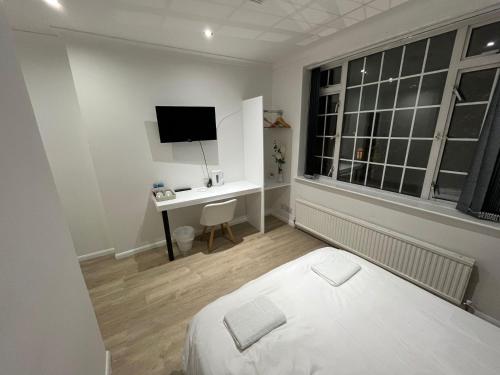 White Rose Hotel & Restaurant - Leeds, Leeds (photo 7)