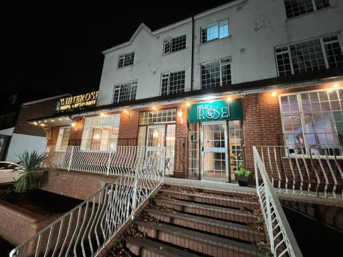 Entrance, White Rose Hotel & Restaurant - Leeds in Leeds Suburbs