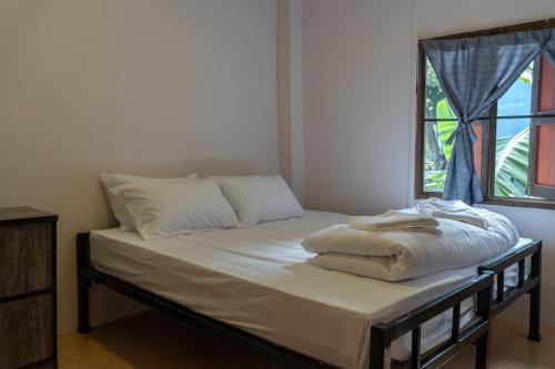 Easy house Room Type - Standard Double Room with Shared Bathroom