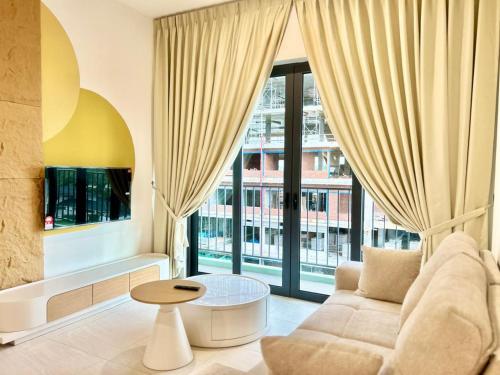 쿠칭 Kenny Hill Residence Kuching by PILLOWTALKS 4성급 호텔 스위트룸