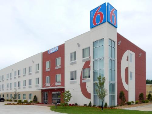 Motel 6-Tulsa, OK in Catoosa, USA