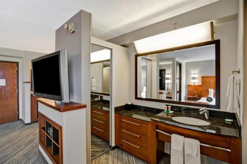Hyatt Place Baltimore/BWI Airport - image 6