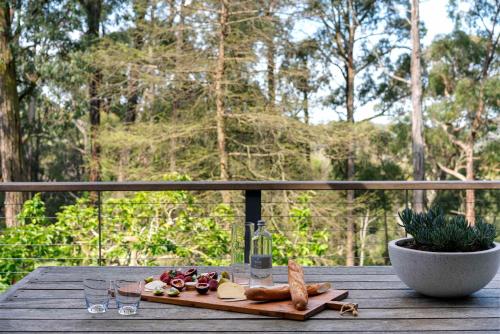 Woodland Sanctuary - Mini Golf, Fire Pit, Wineries – khách sạn tại Red Hill