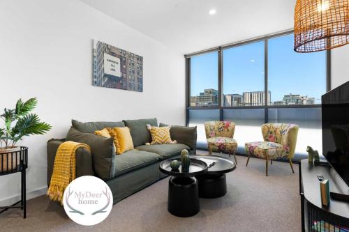Pure Luxury Modern CBD 1BR Apt ChinaTown Carpark - Ashford