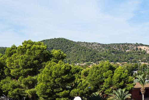 HR Gil HR Gil is perfectly located for both business and leisure guests in Majorca. Both business travelers and tourists can enjoy the propertys facilities and services. Service-minded staff will welcome an