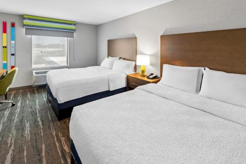 Hampton Inn Middletown - image 7