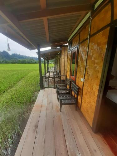 Konglor-Bungalow Guest House in 코운 캄