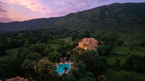 Dev Bagh Luxurious Private Suites