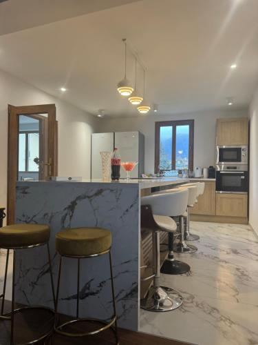 Villa Segny Chalet in Segny