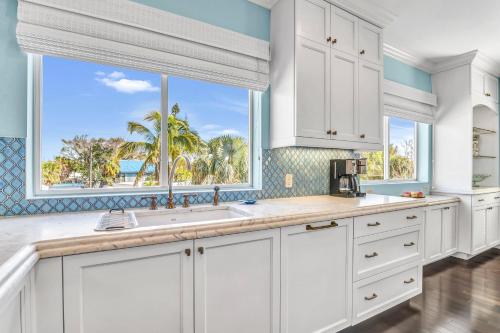 Beachside Haven - 650C - image 5