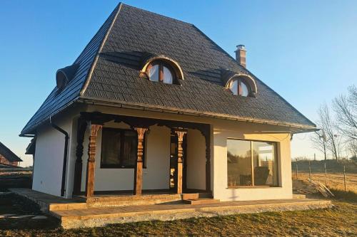 Vila Chalet Modern Poiana Vladesei in Skrinda Frasineta