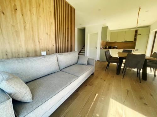 Vila Chalet Modern Poiana Vladesei in Skrinda Frasineta