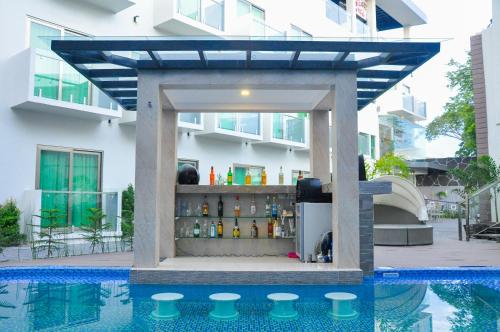 Eloisa Royal Suites12