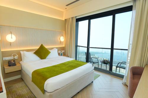 room detail thumbnail 0