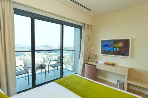 room detail thumbnail 1