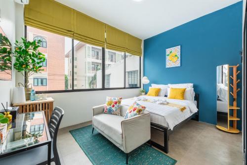 room detail thumbnail 0